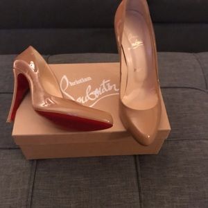 Christian Louboutin Camel Patent Heels. Sz 40
